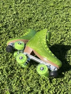 The Glitter - All Skate -Outdoor Skates Shop IMG 0239 rotated 66176.1668111383